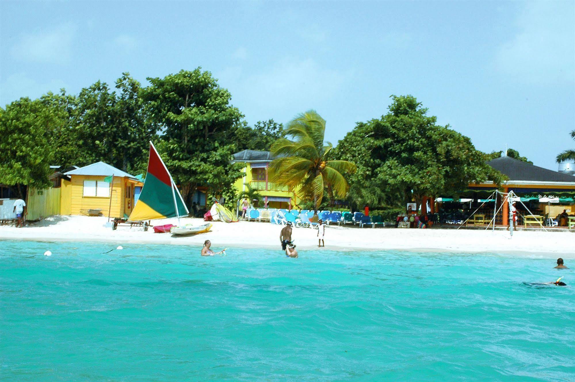 Grand Pineapple Beach Negril Hotel Exterior foto